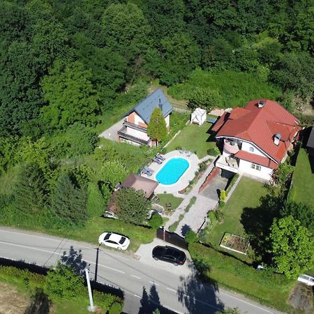 Villa Katarina With Pool Banja Luka Esterno foto