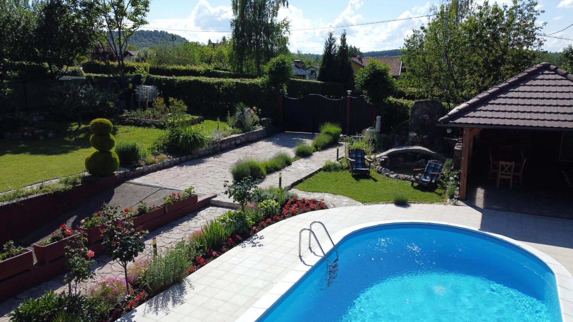 Villa Katarina With Pool Banja Luka Esterno foto