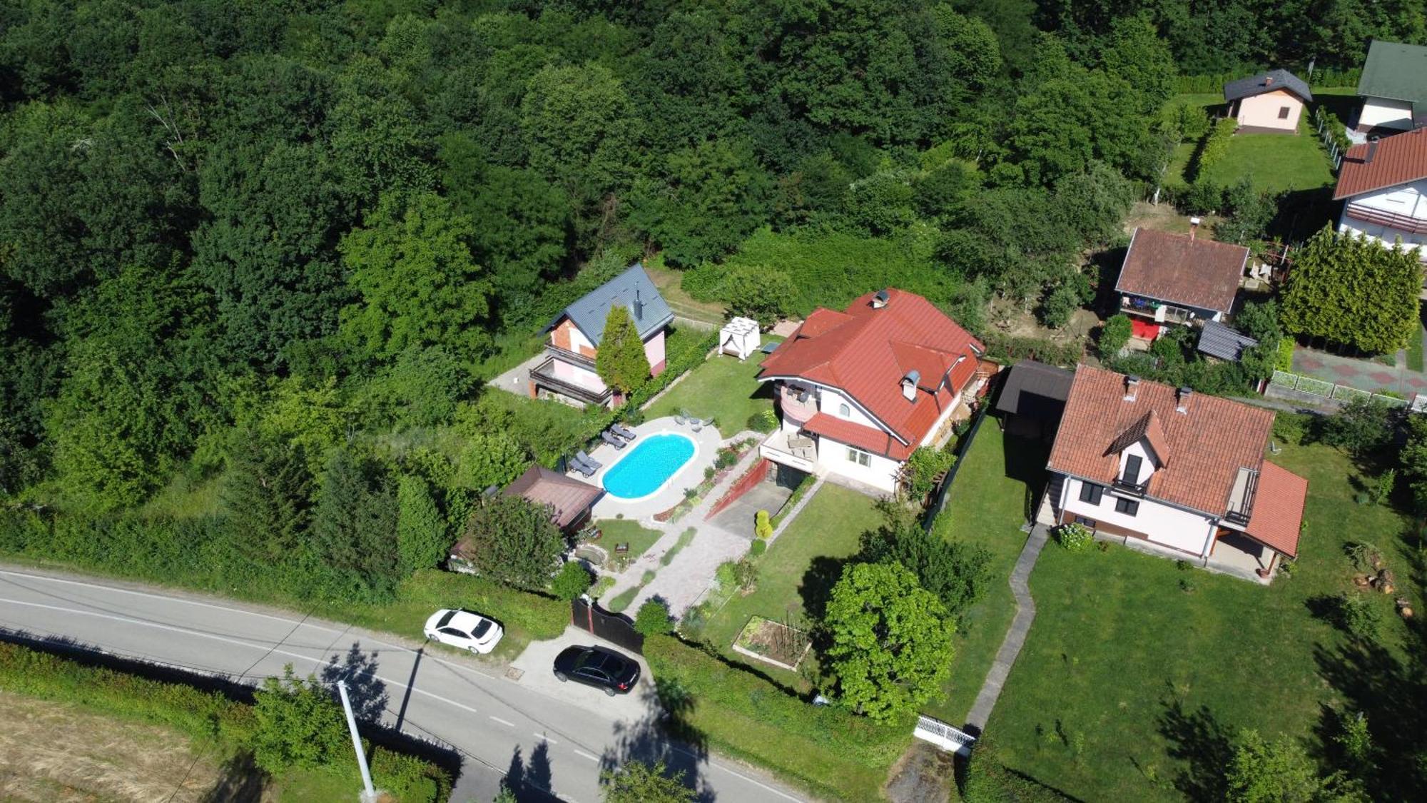 Villa Katarina With Pool Banja Luka Esterno foto