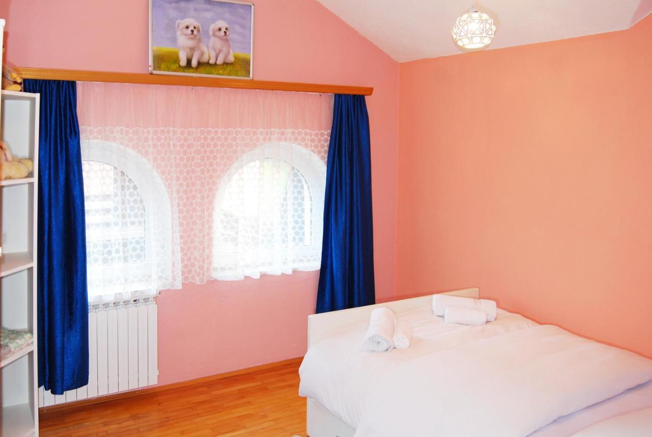 Villa Katarina With Pool Banja Luka Esterno foto