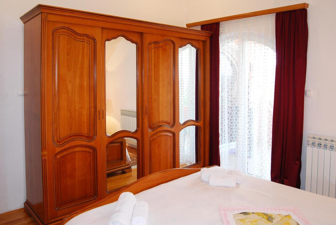 Villa Katarina With Pool Banja Luka Esterno foto