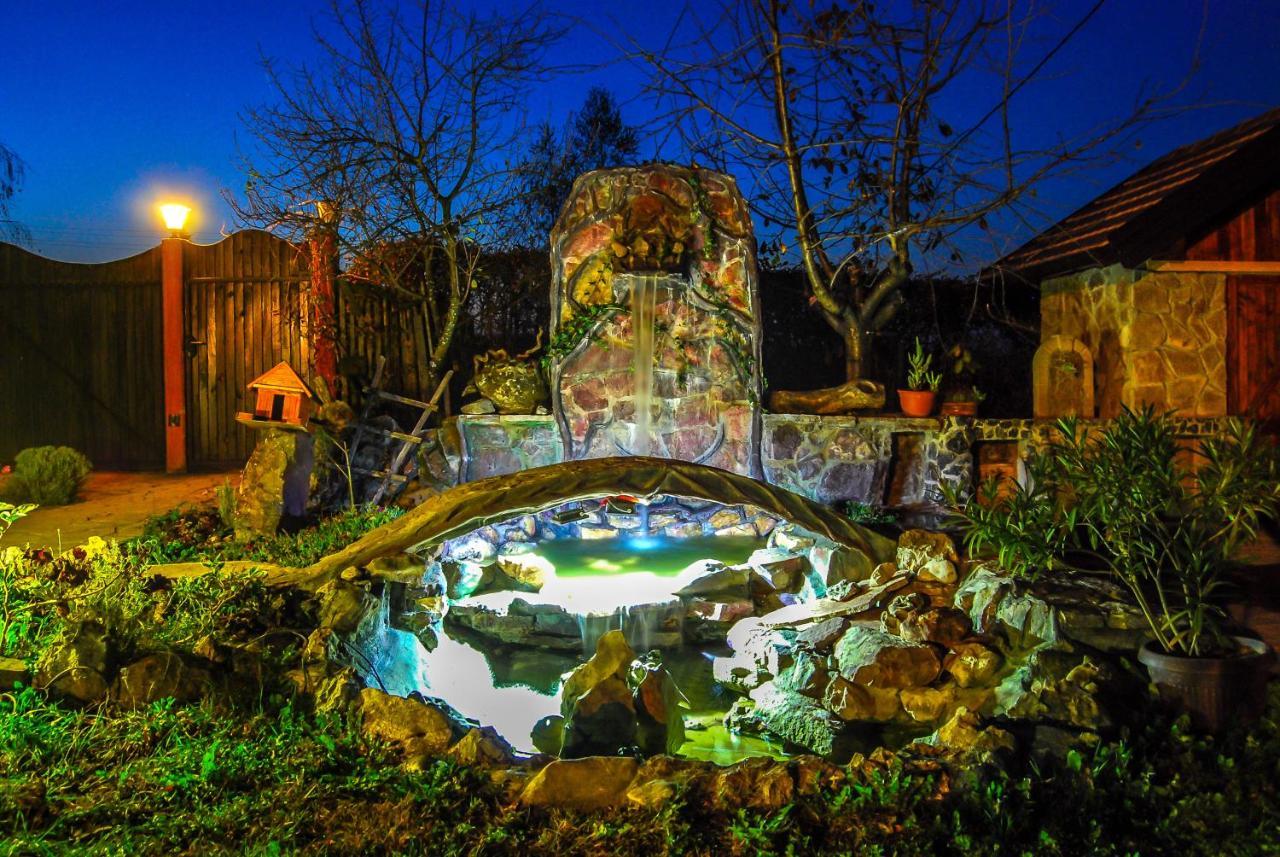 Villa Katarina With Pool Banja Luka Esterno foto