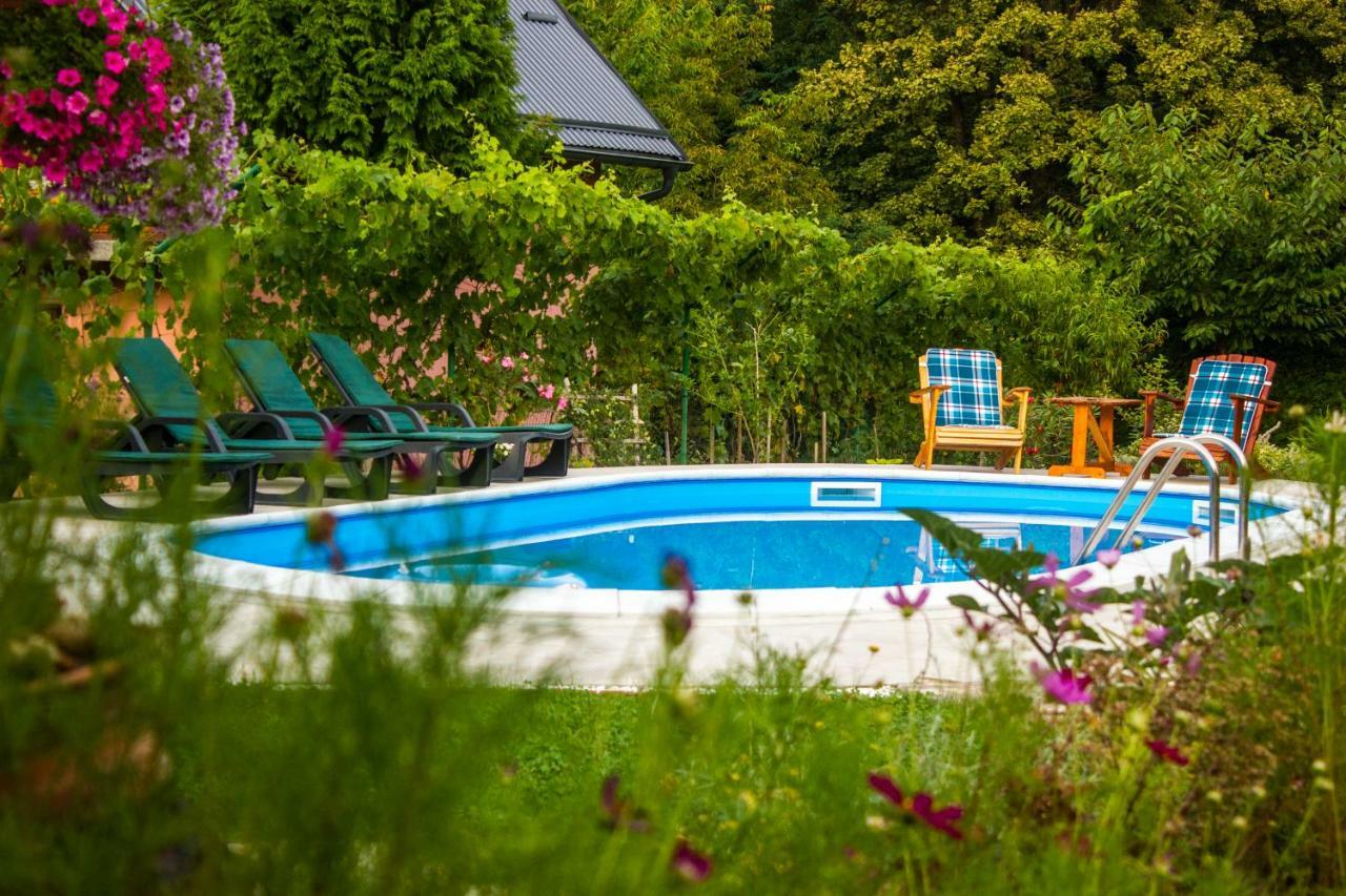 Villa Katarina With Pool Banja Luka Esterno foto